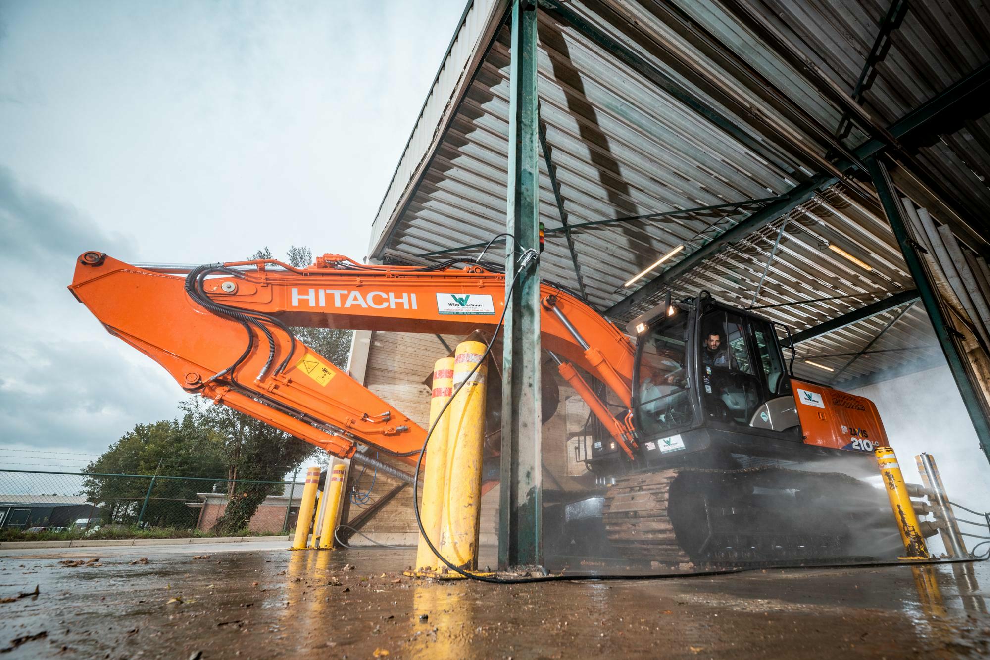 Nettoyage automatisé des grues sur chenilles