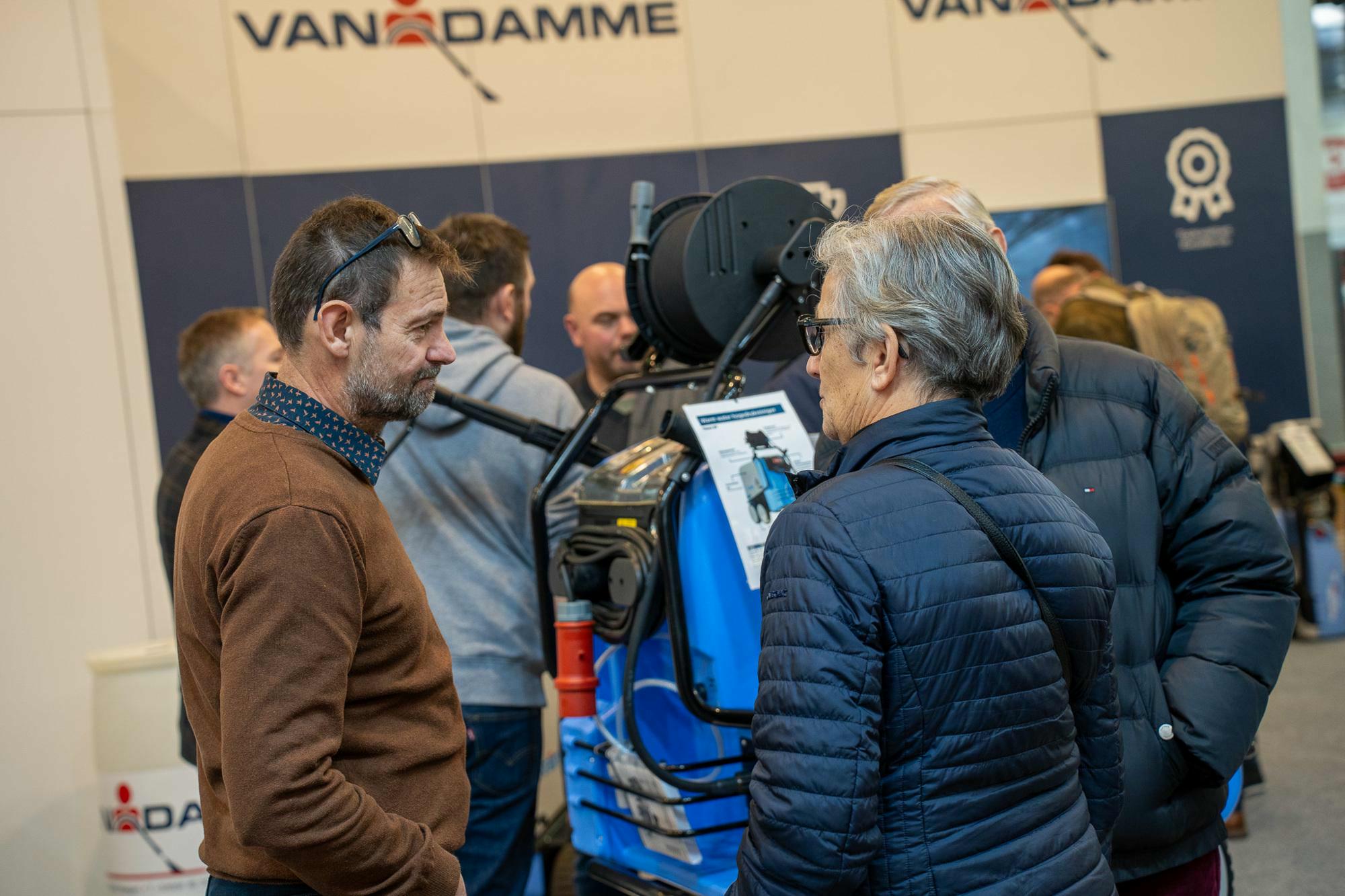 Cleaning machines at Agribex