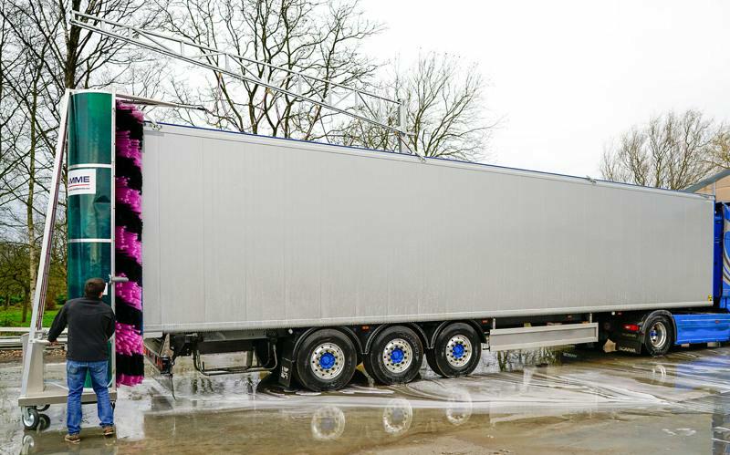 Handmatige mobiele wasborstel vrachtwagens - Brosse de lavage mobile manuelle camions